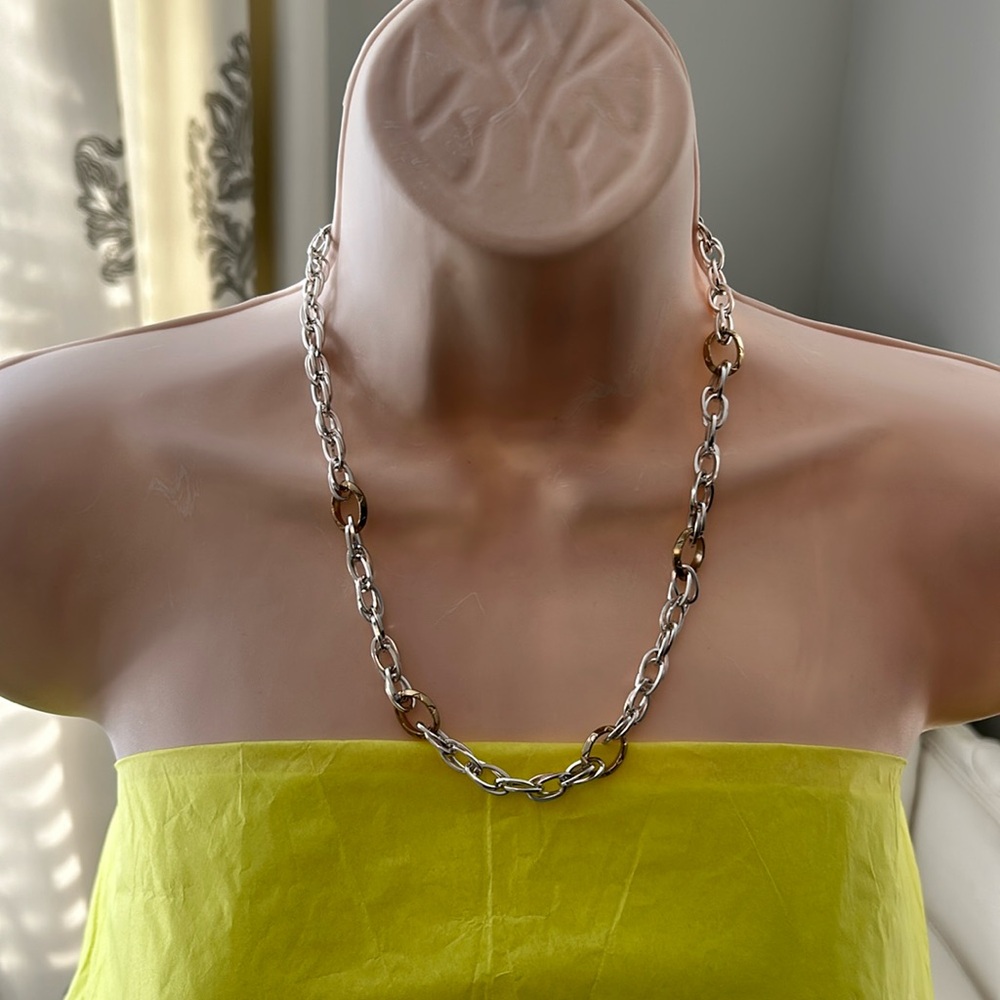 Beautiful gold/silver chunky necklace